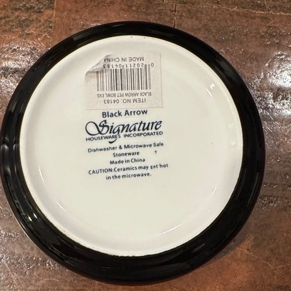 Black and White Pet Bowl with Paw Print (17)
